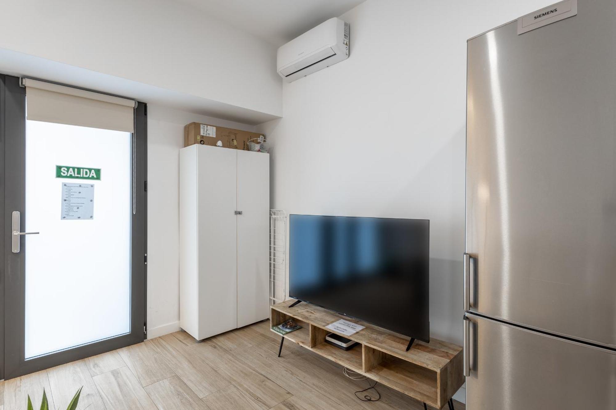 Atocha Apartment Madrid Exterior photo