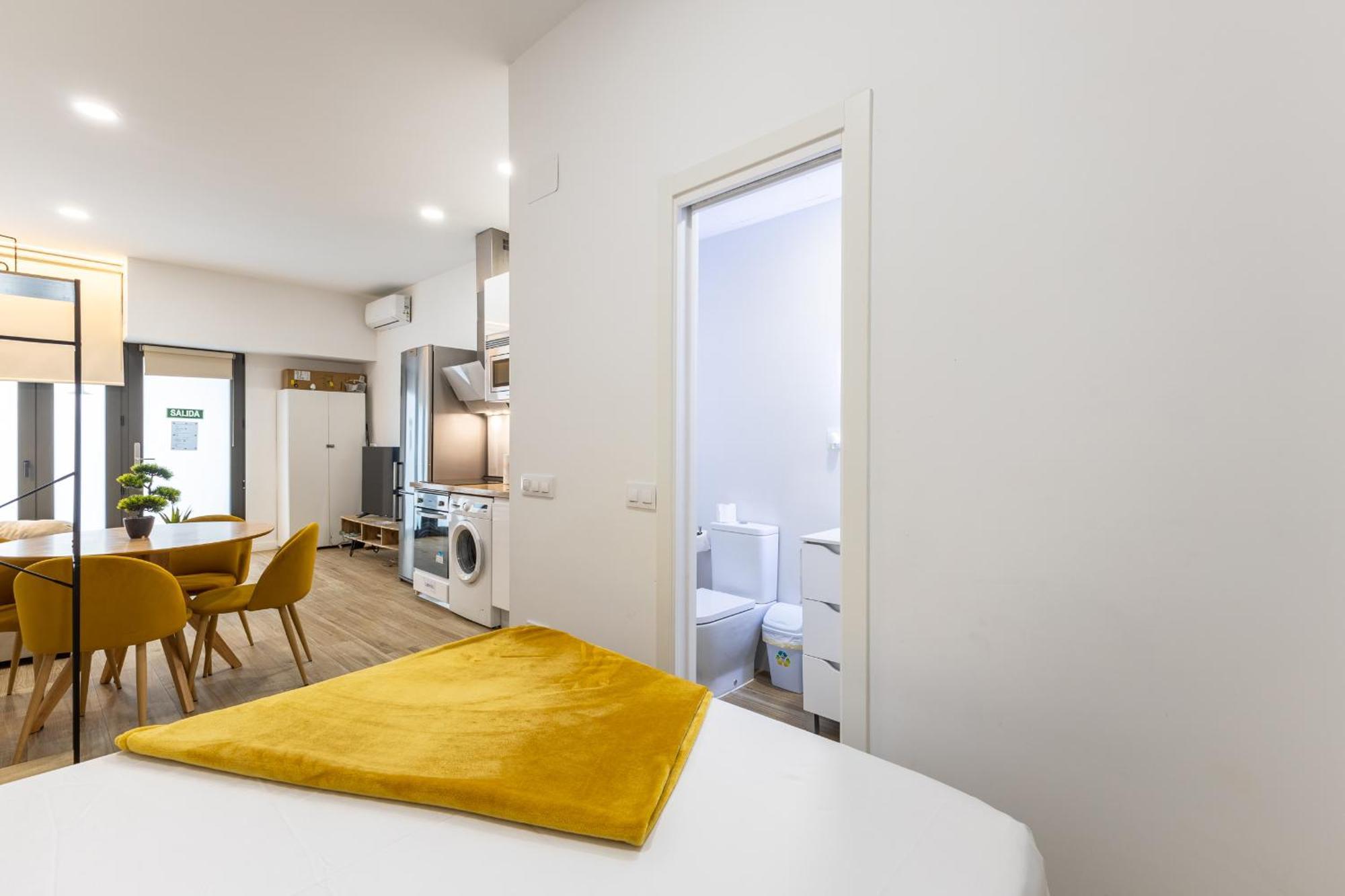 Atocha Apartment Madrid Exterior photo